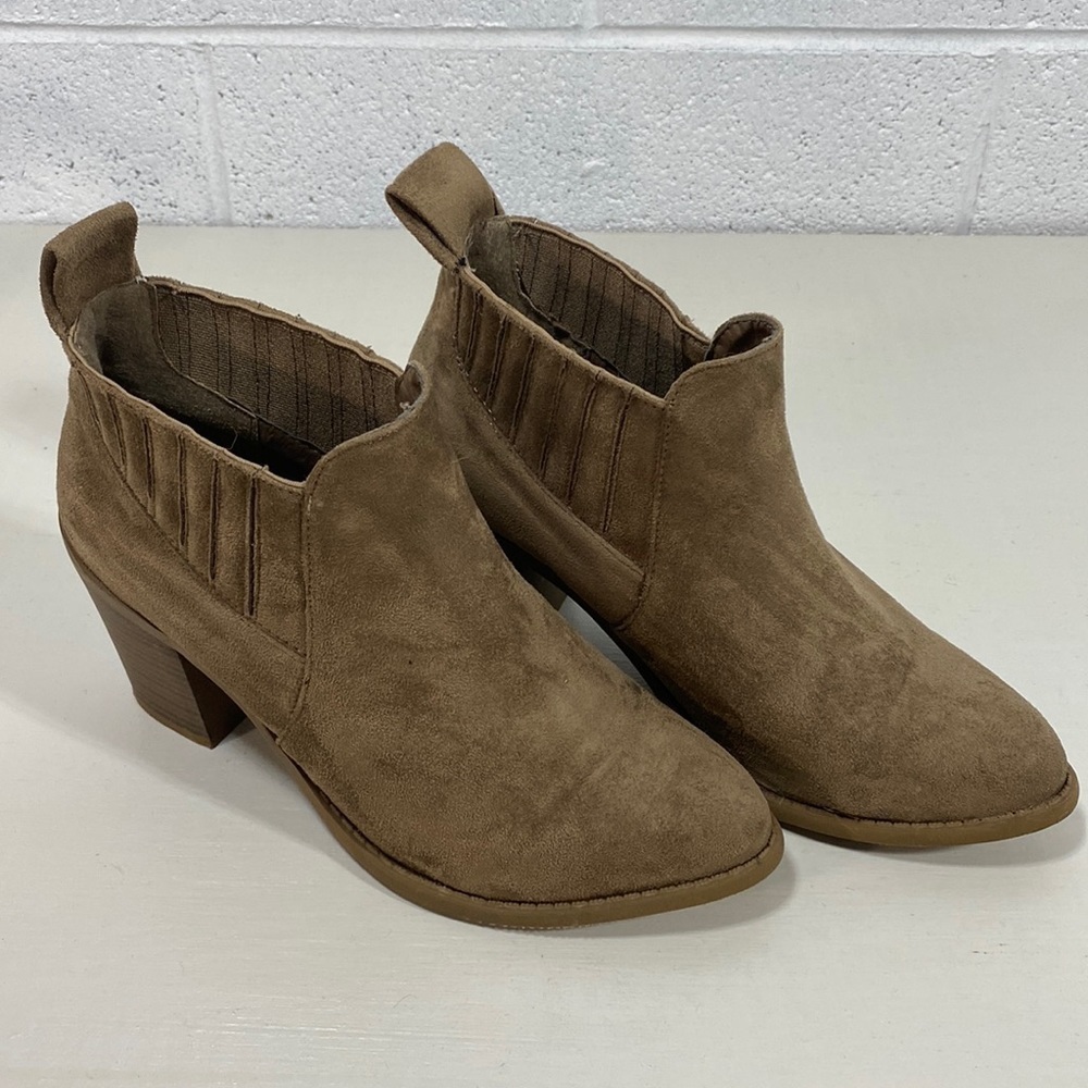 Brown suede look heeled ankle boots​​​​​​​​​​​​​​​​​